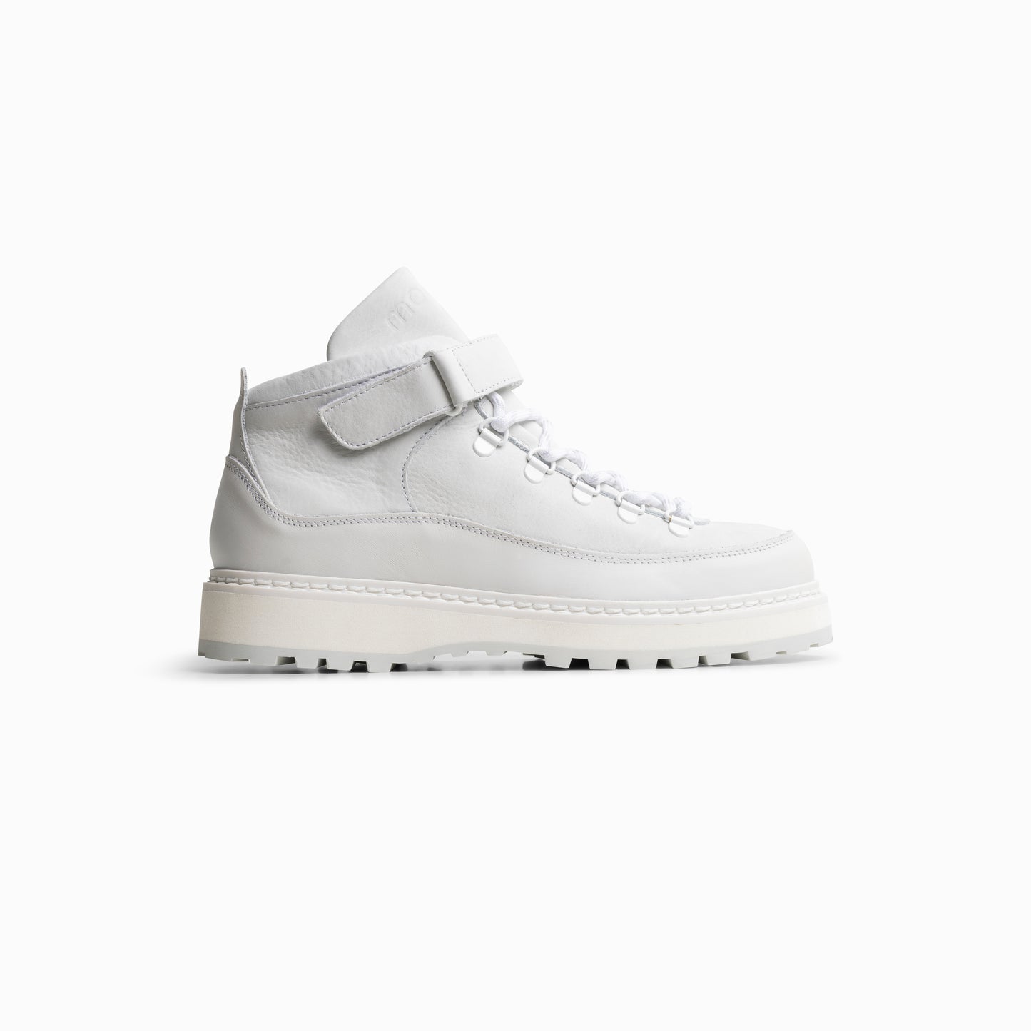 M's Varde, White