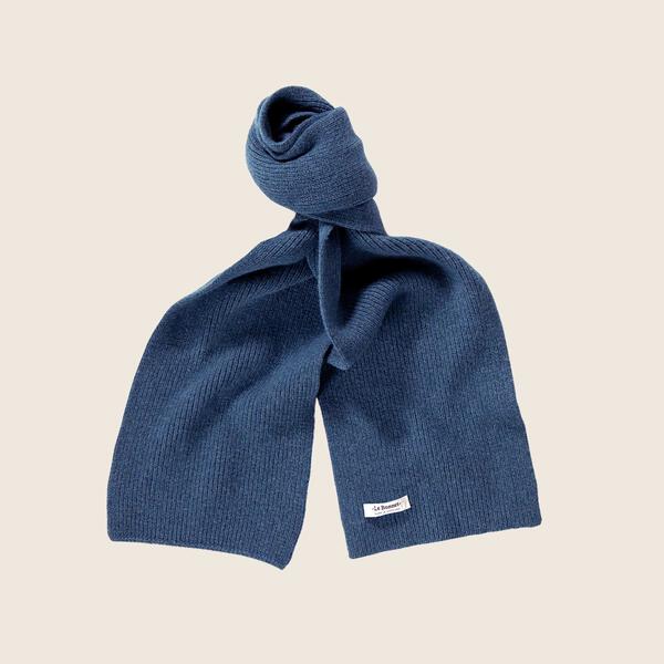 Scarf, Steel