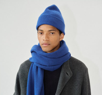Scarf, Marin