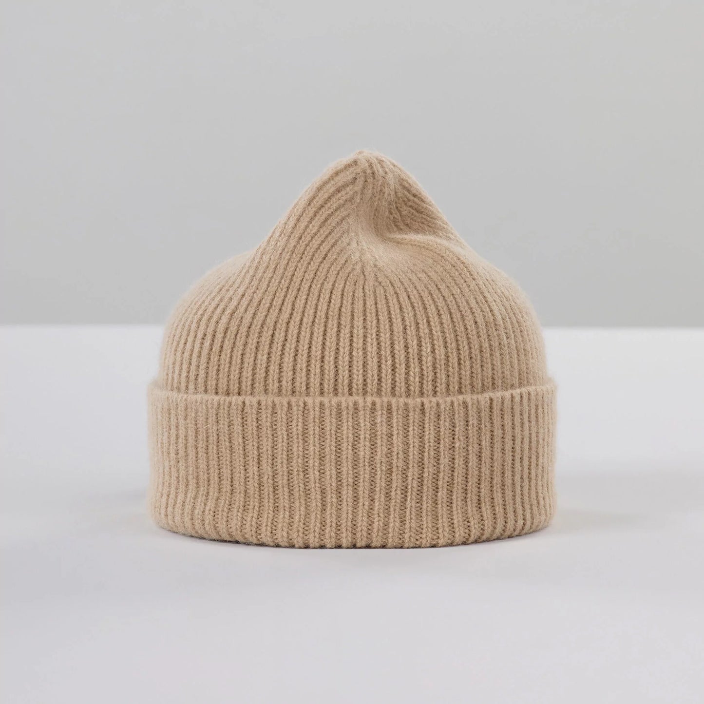 Beanie, Sand