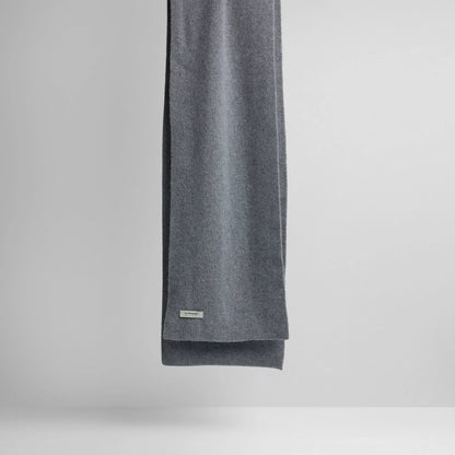Scarf, Smoke