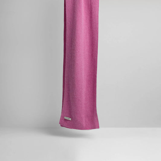Scarf, Taffy