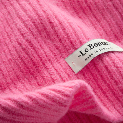 Scarf, Bubblegum