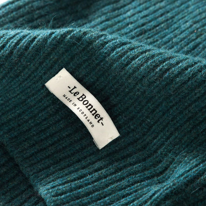 Scarf, Petrol