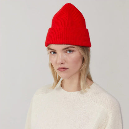 Beanie, Crimson