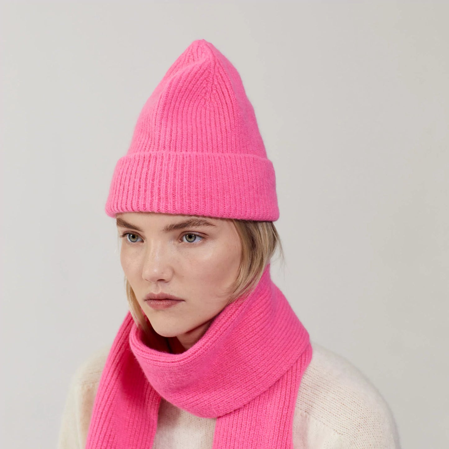 Scarf, Bubblegum