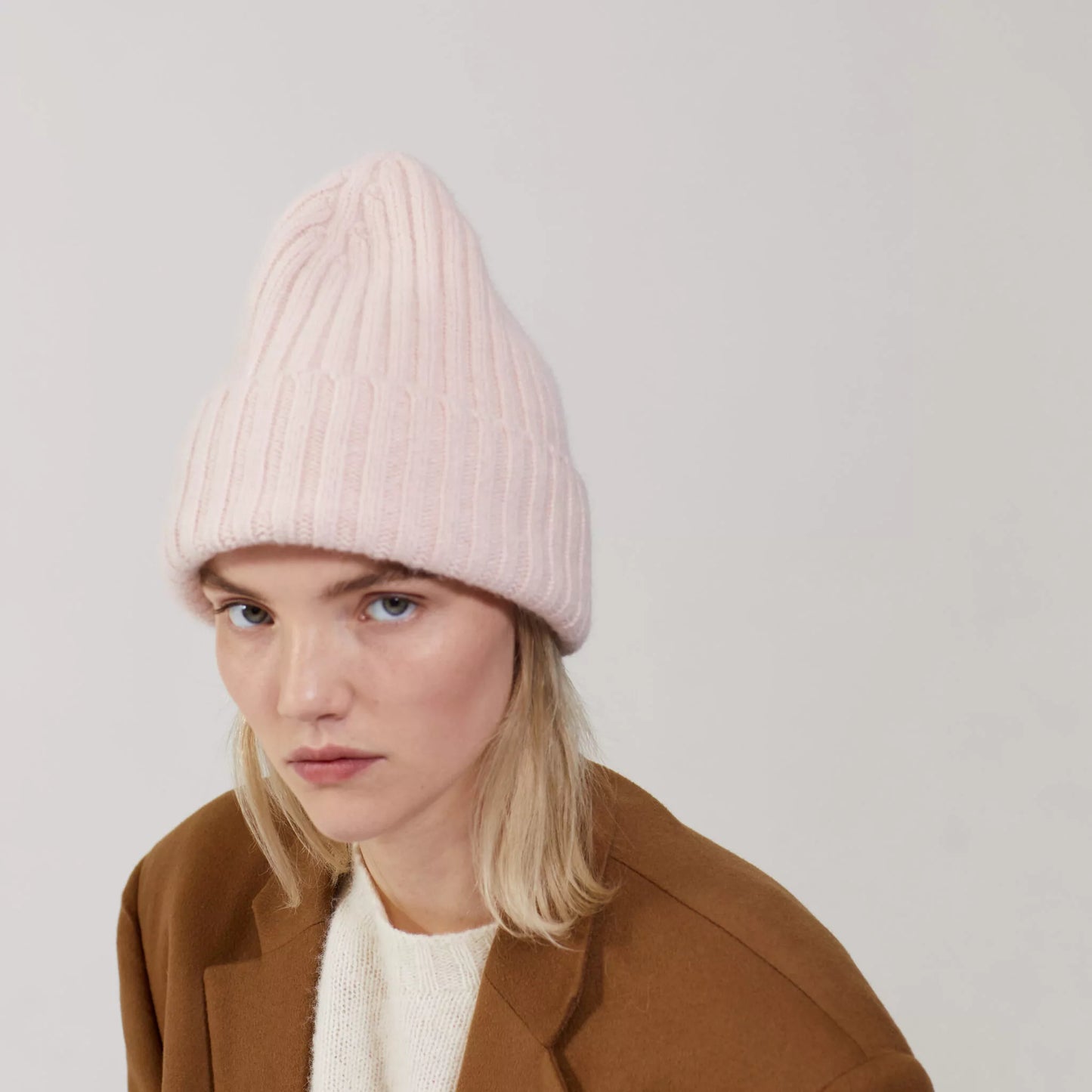 Large Beanie, Misty Rose