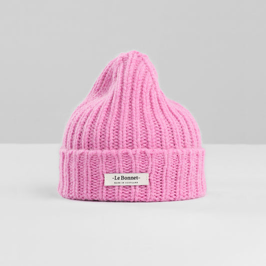 Beanie Logo, Taffy